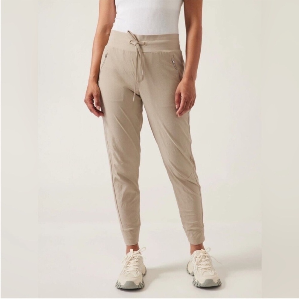 Athleta Trekkie North Jogger Size 12